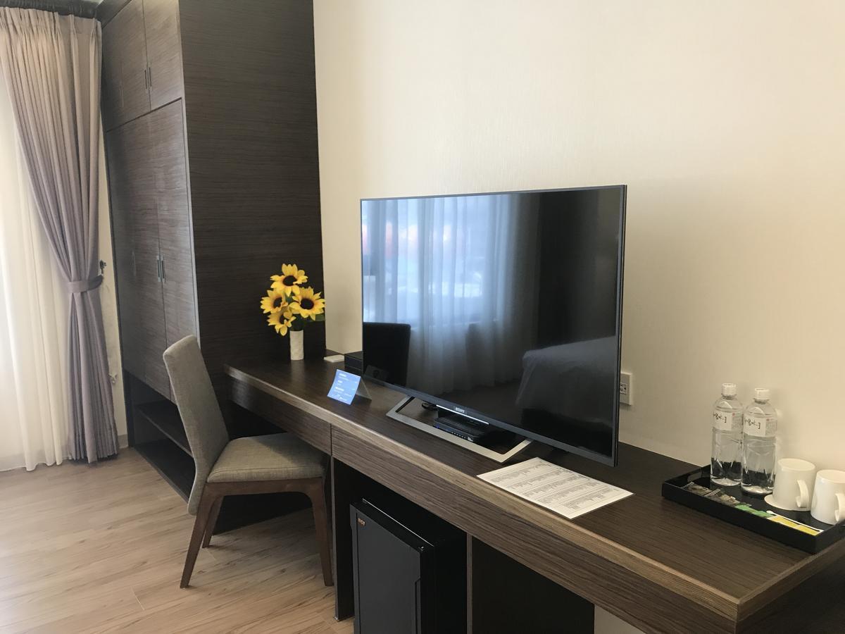 Hotel 晨光飯店 Chiayi Exterior foto